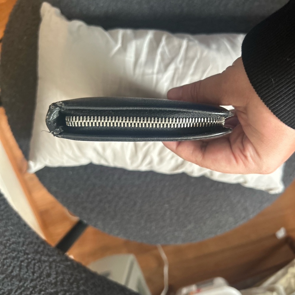 Saint Laurent Zip-Around Organizer Wallet Like New - Picture 6 of 12